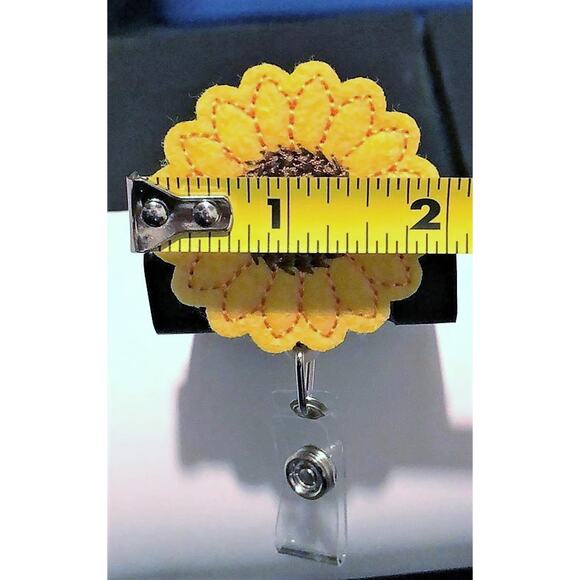 Felt Embroidered Sunflower Retractable Snap ID Holder Badge Reel Swivel Clip - Picture 3 of 7